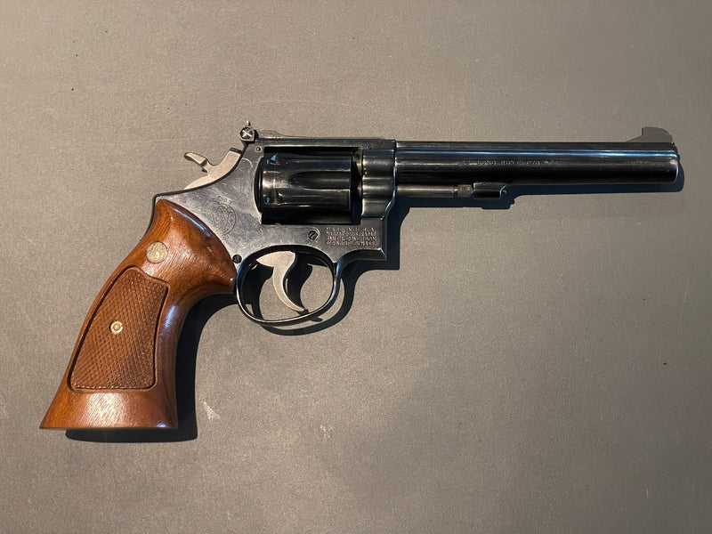 Smith & Wesson revolver i 22. long rifle